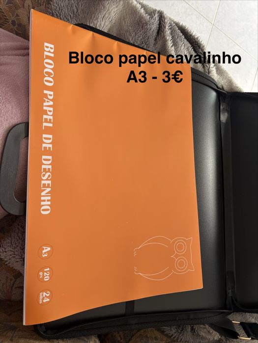 Material de desenho nunca usado, vendo por não dar utilidade
