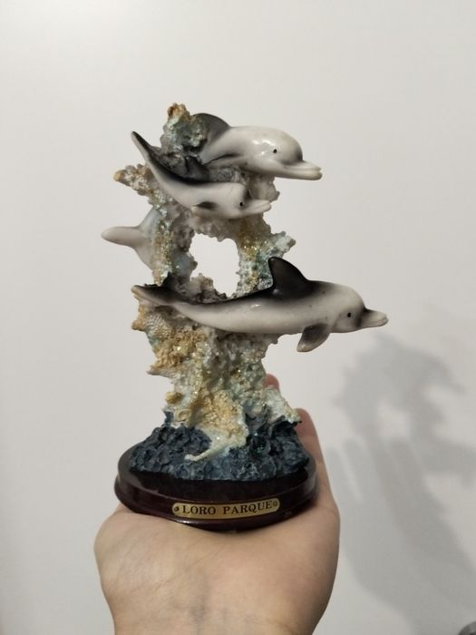 Estatueta em bom estado