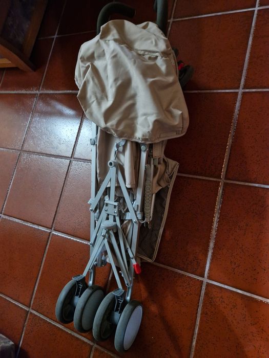 Carrinho bebe + parque