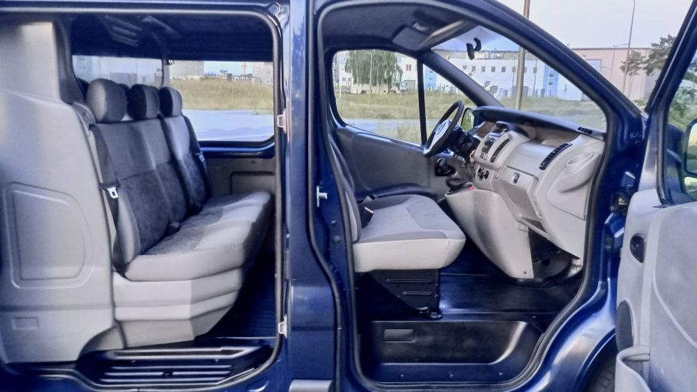 Opel Vivaro 1.9 cdi Holenderka  Maxi Long 6 osobowy klima Brygadowka