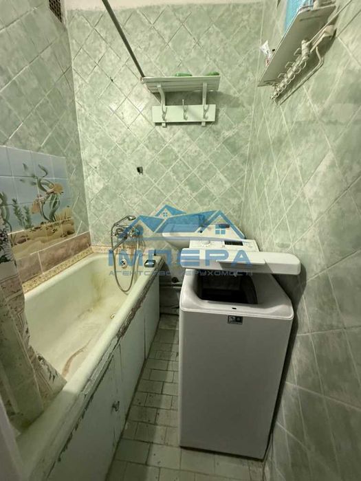 Продаж 4кімнатна квартира під ремонт на Алмазному