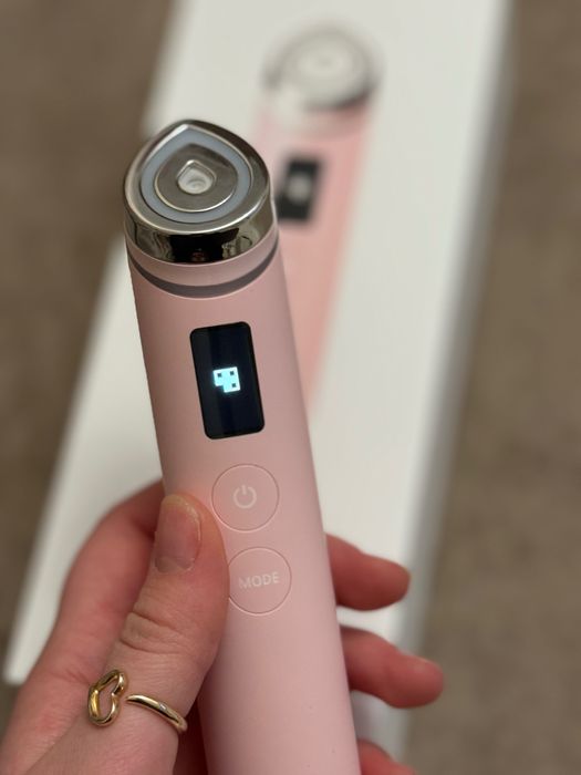 Medicube Beauty Device Age-R Booster Pro