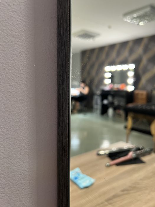 Дзеркало настінне