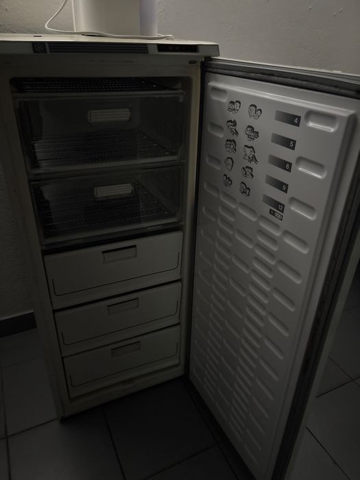 Arca 6 gavetas ariston