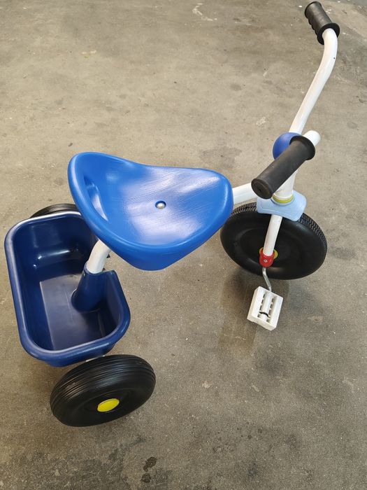Brinquedo  antigo triciclo Português