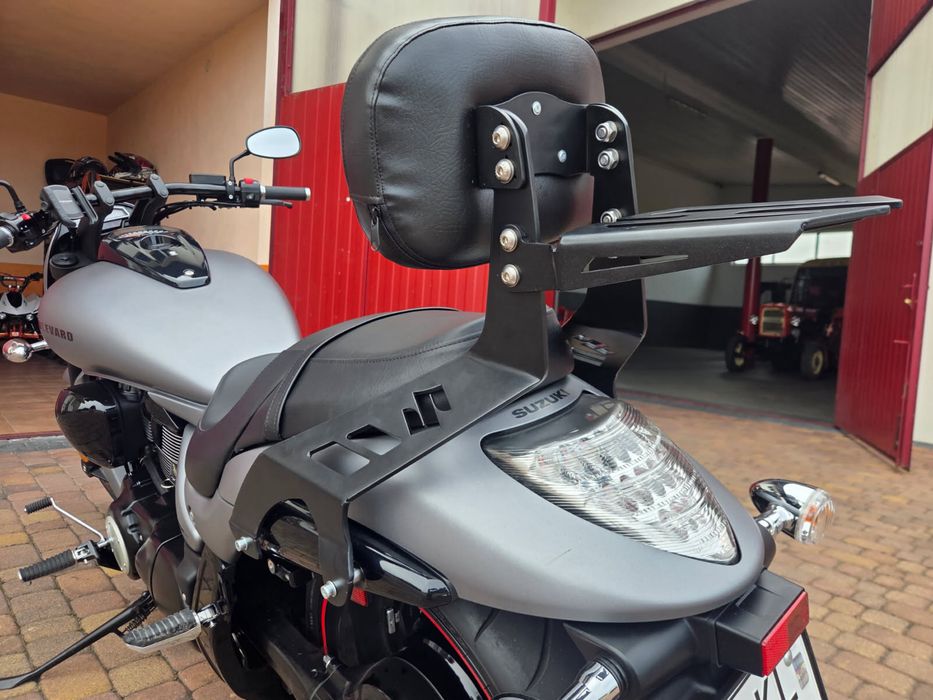 Suzuki vzr 1800 oparcie pasażera