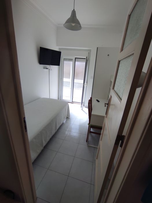 Alugo Quarto em Apartamento Partilhado