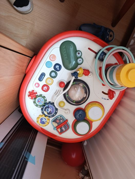 Stolik grajacy interaktywny