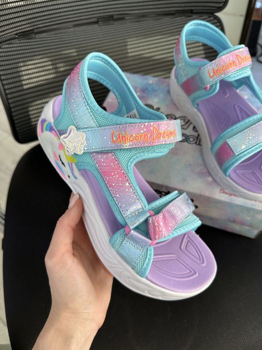 Детские мигающие тематические босоножки на липучках Skechers 32/33/35/37р