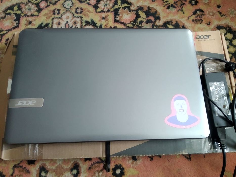 Ноутбук Acer AspireE1-771G
