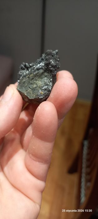 Minerały skamieniałości antymonit