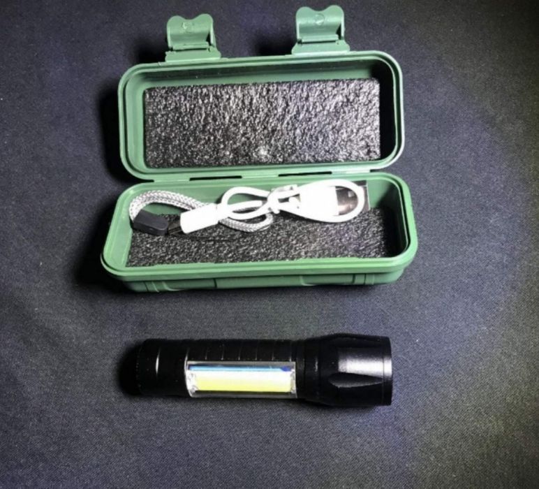 Роспродажа! Фонарик с кейсом BL 511!