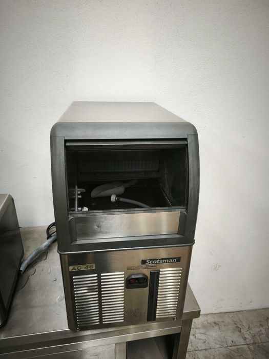 Máquina de gelo 25kg (com garantia)