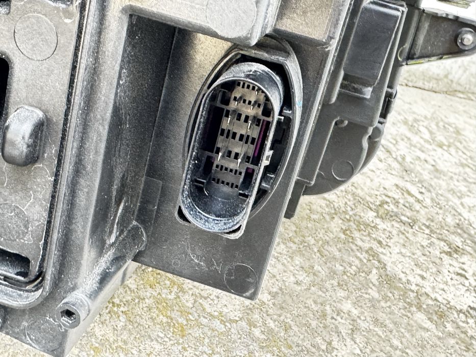 Фара Volkswagen Tiguan 2021 2022 2023 2024