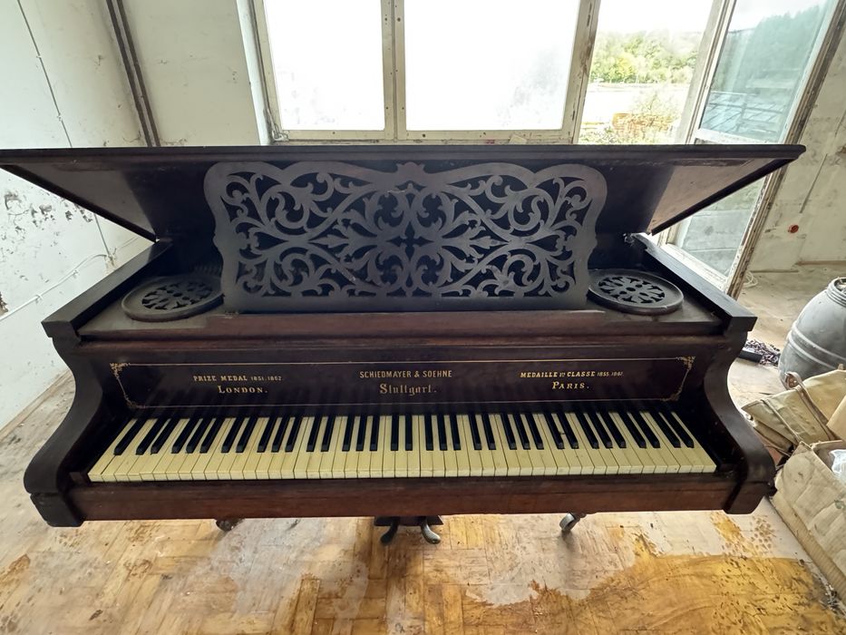 Fortepian Schiedmayer & Soehne Stuttgart do remontu