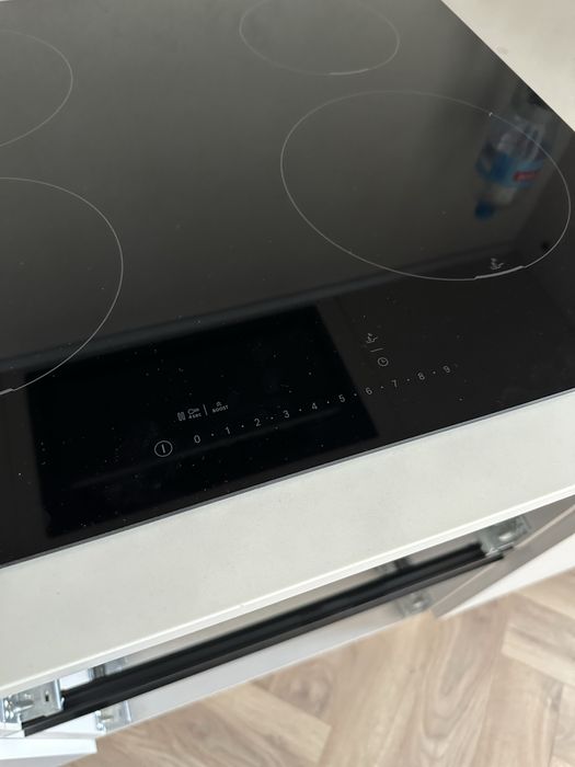 Індукційна варильна поверхня Bosh pue611hc1e нова індукція