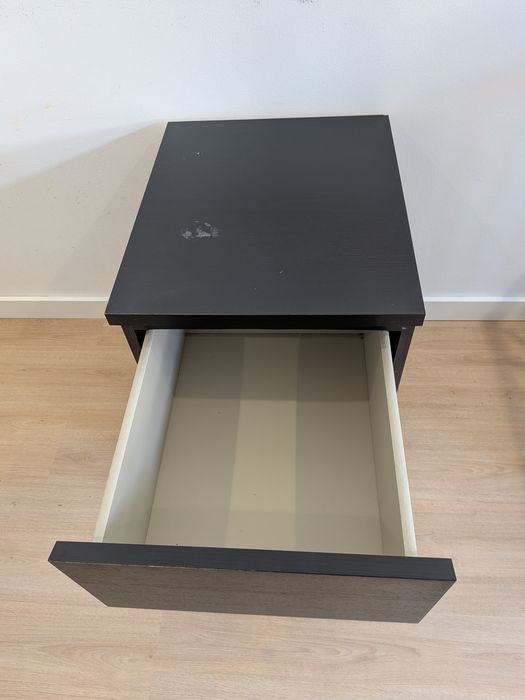 Mesa de Cabeceira Preta / Castanho Escuro (Com Gavetas)