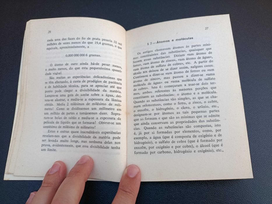 Livro "História do Átomo", de Rómulo de Carvalho