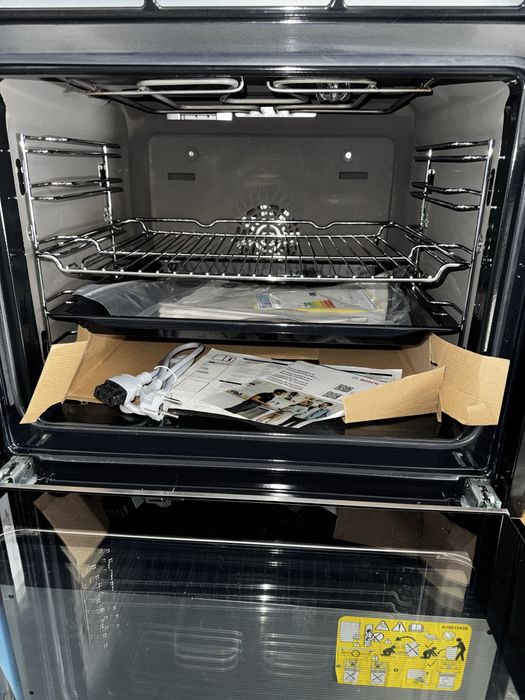 Вбудована духовка Bosch HBA534BS3F