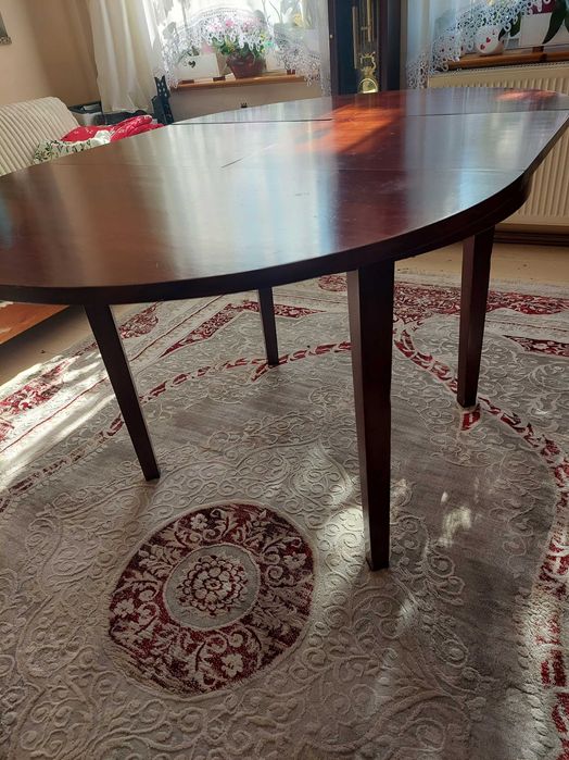 Stół drewniany owalny