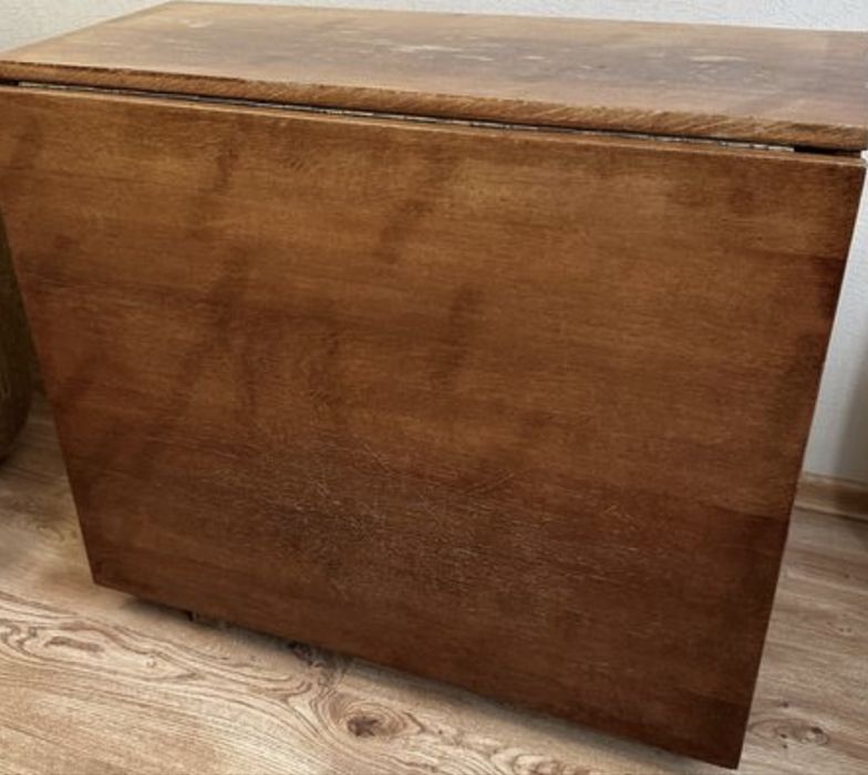 Продам стол тумба