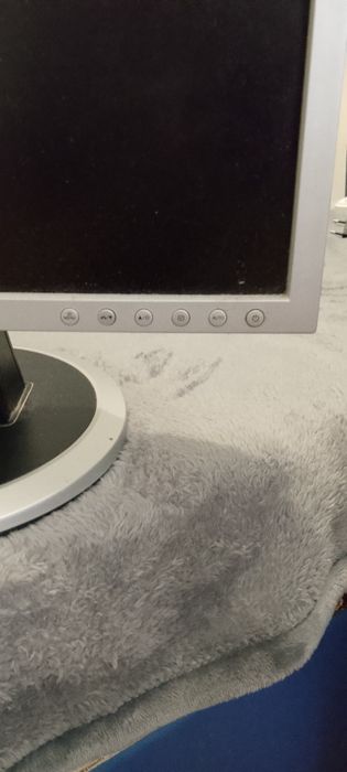 Как новый Манитор Самсунг