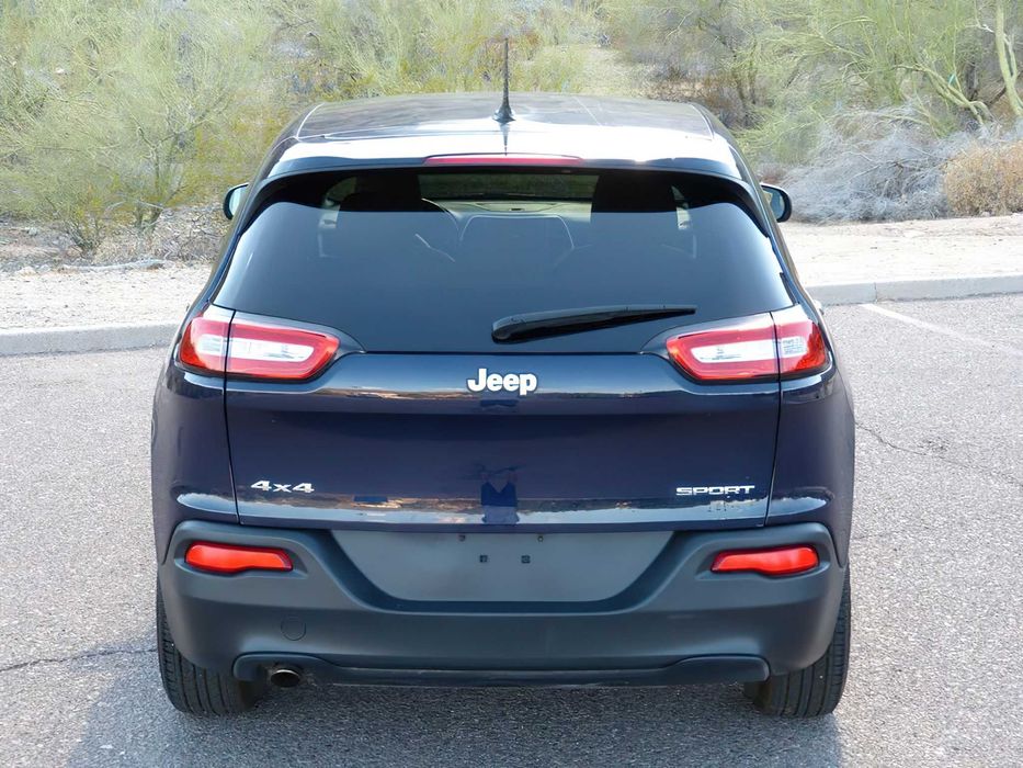 Jeep Cherokee      2016