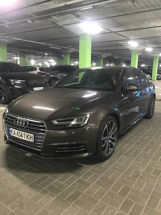 Продаю Audi A4 2016