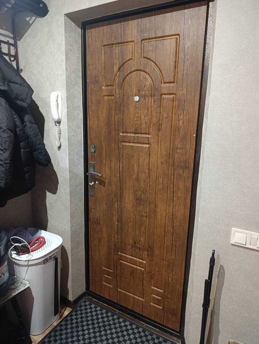 Продам 3 кімнати в будинку готельного типу (Аеропорт)