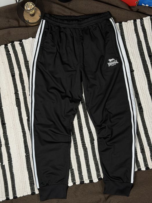 Спортивные штаны lonsdale
