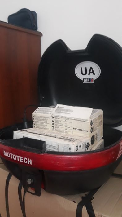 Багажнік до мопеда скутера