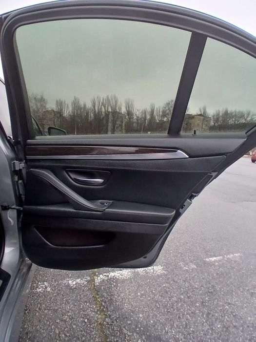 BMW F10  3.0 N52-надёжный, ухоженный и полностью обслуженый автомобил