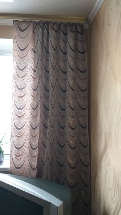 Шторы, плотные, состояние отличное.