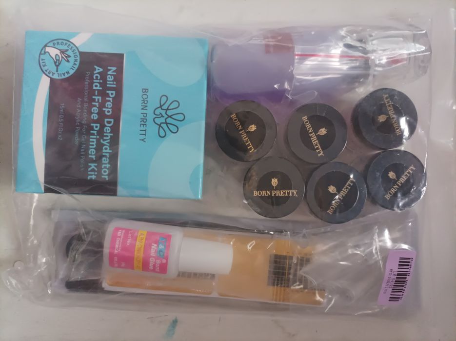 zestaw do ozdabiania paznokci