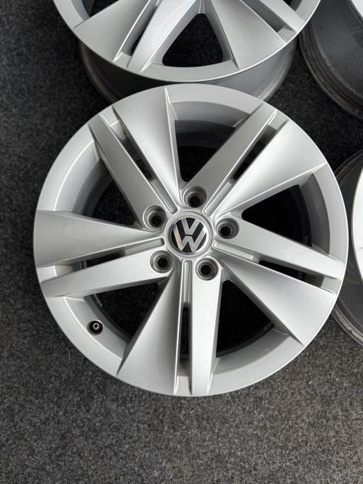 Диски R16 5/112 VW Golf 5/6/7/8 Caddy Touran Passat B6 B7 B8 Skoda A7