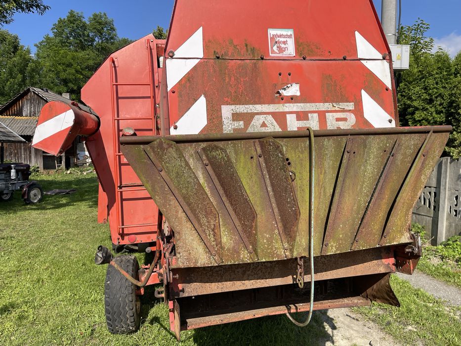 Kombajn Fahr M922