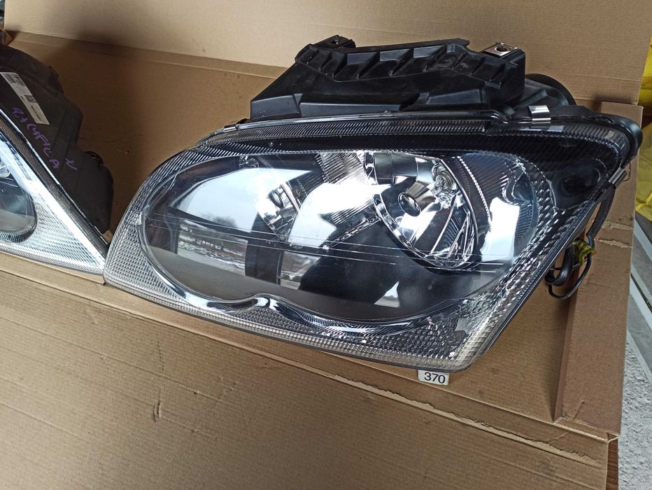 Lampy Lampa Lewa Prawa CHRYSLER PACIFICA 02-07.r SZKŁO BDB EU