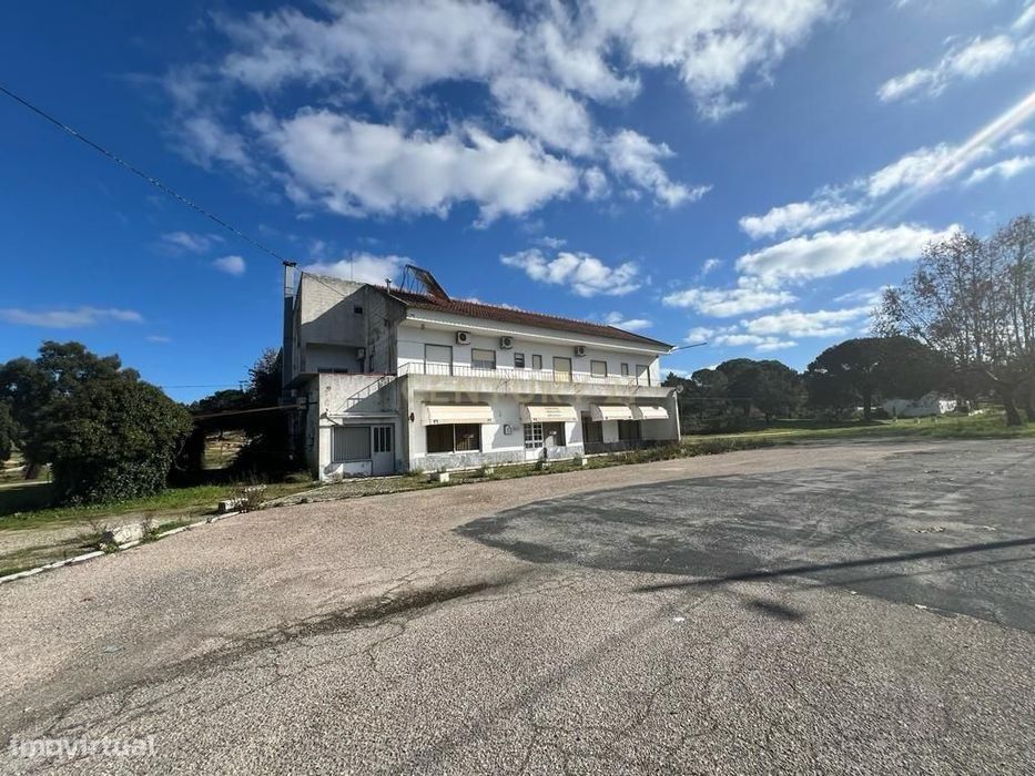 Arrendamento - Encantadora Herdade em Évora, Montemor-o-Novo — Lavre