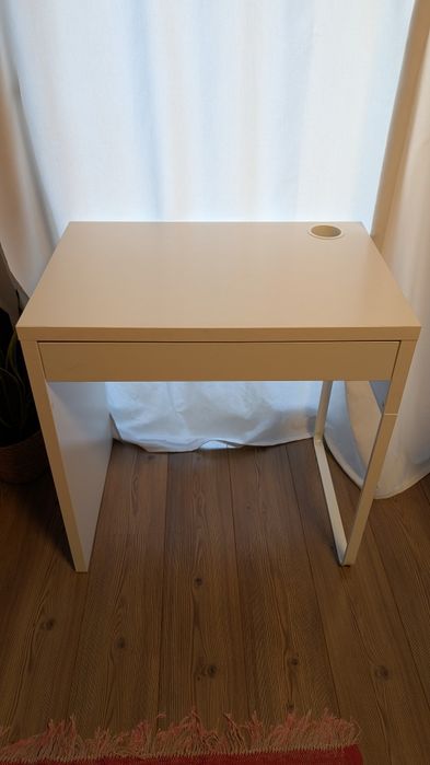 Secretária IKEA MICKE 73X50