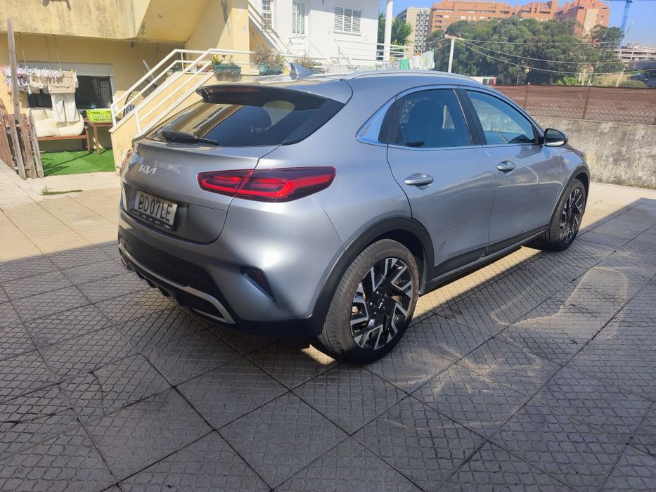 Kia XCeed 1.0 T-GDi Drive (08/2023) – 39.675 km – Garantia de Fábrica até 2030