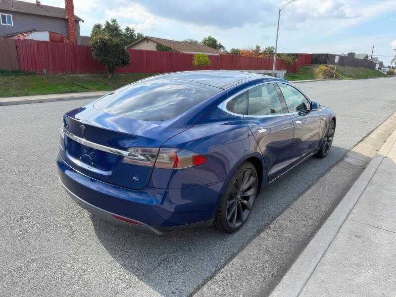 2016 Tesla Model S 70