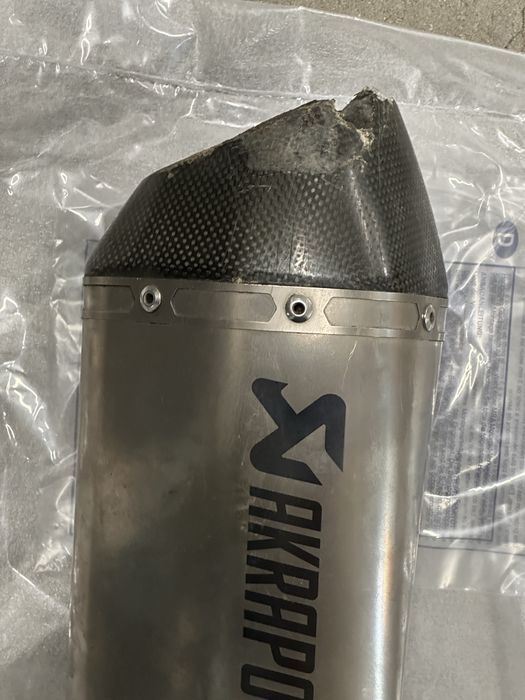 Akrapovic S1000rr / HP4 Competition