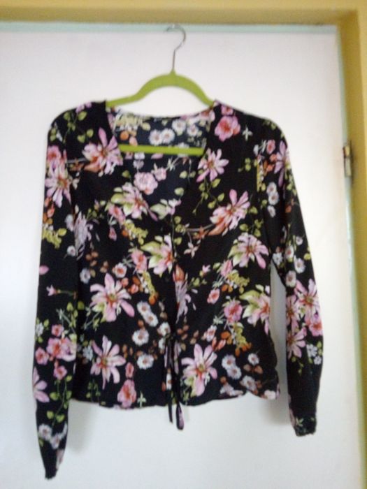 Bluzka house w kwiaty