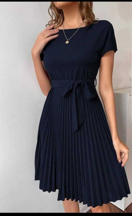 Сукня елегантна НОВА!