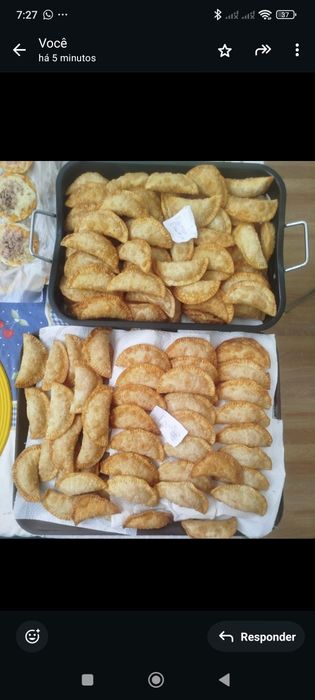 Rolo de massa de pastel da Bahia