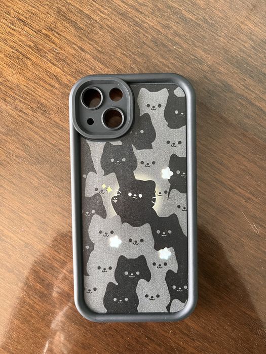 Чехлы на айфон 13