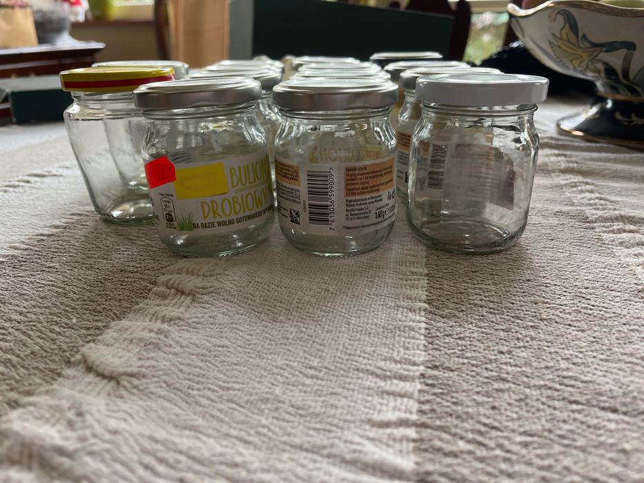 Małe słoiki idealne na przyprawy szklane 133 ml