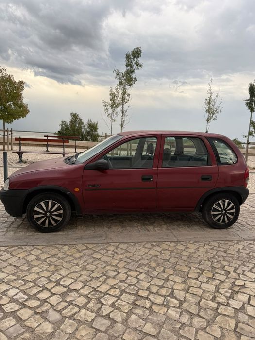 Vendo o meu Opel corsa 1.2 a gasolina