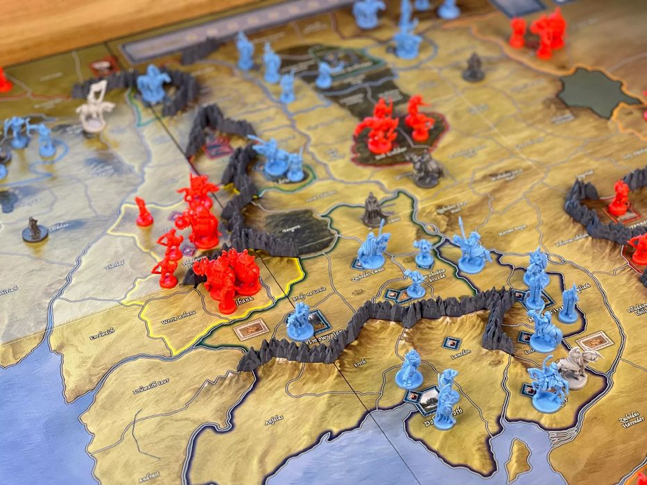 Góry do gry Wojna o Pierścień NA PLANSZĘ GAMU.PL