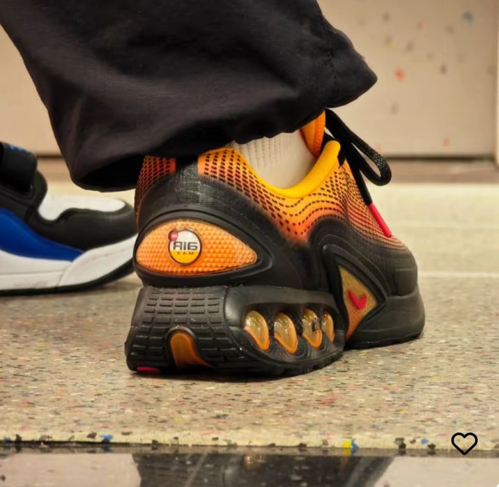 Оригинал | Кроссовки Nike Air Max DN SE 'Laser Orange' HM0810-800